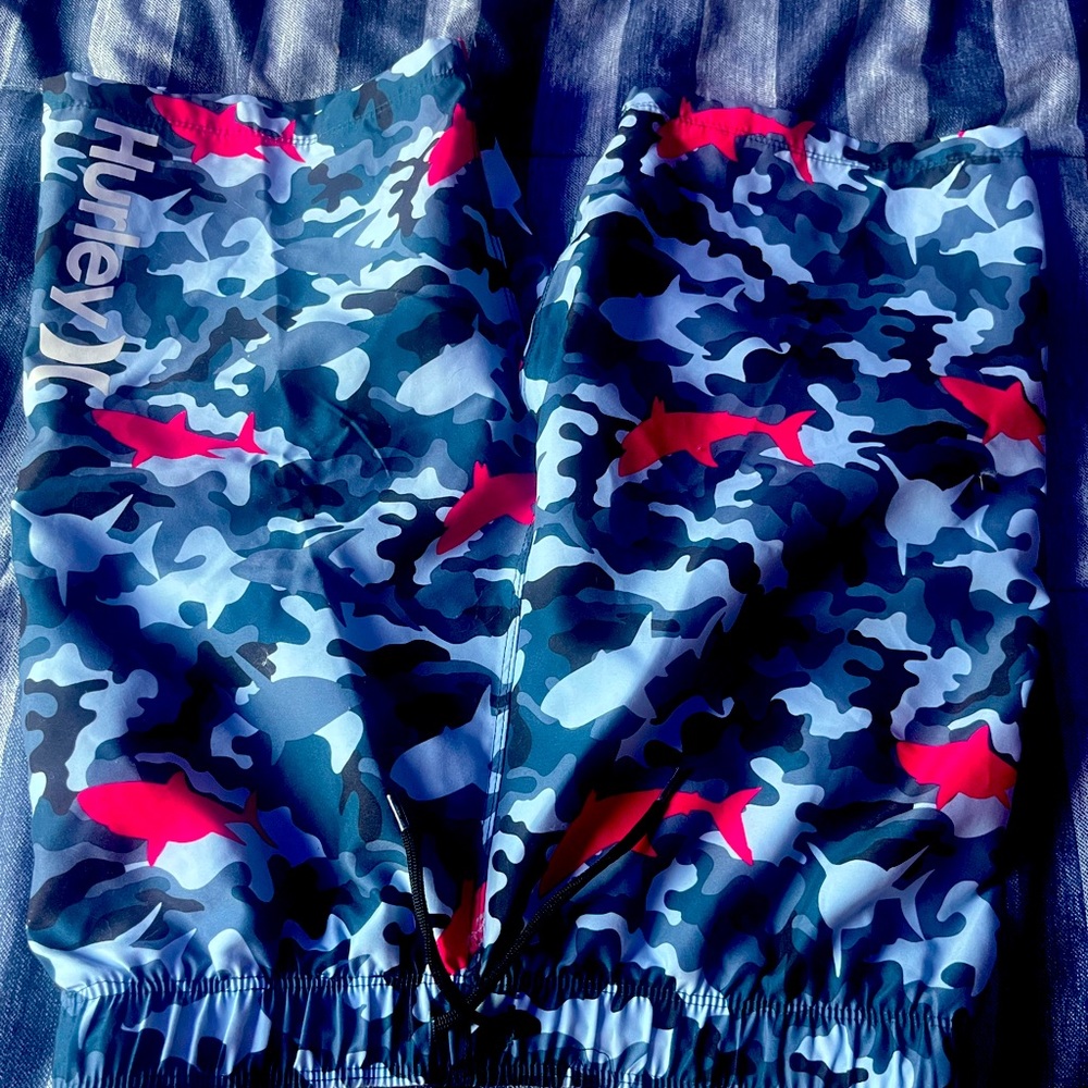 Men’s Size M Shorts Pair